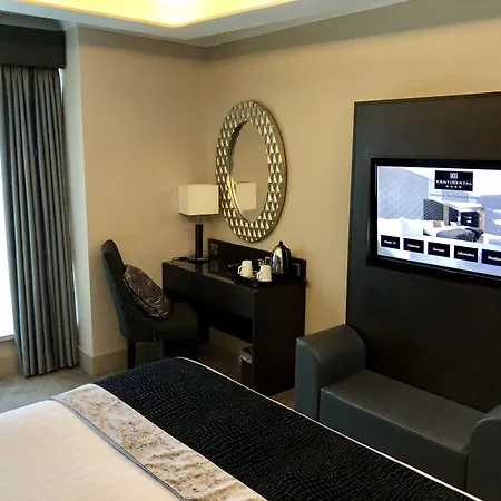 The Continental Hotel And Spa, Heathrow-3