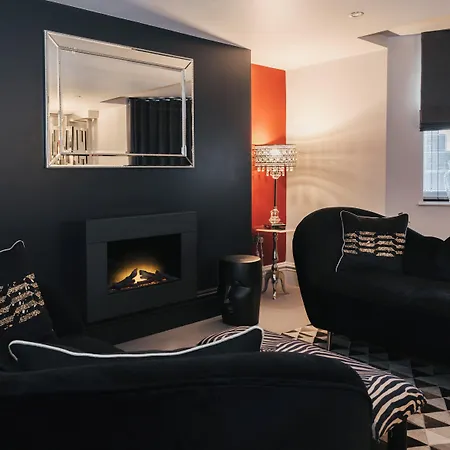 Square Townhouse-2