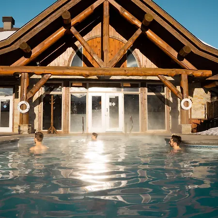 Auberge Du Lac Taureau Et Condos-3