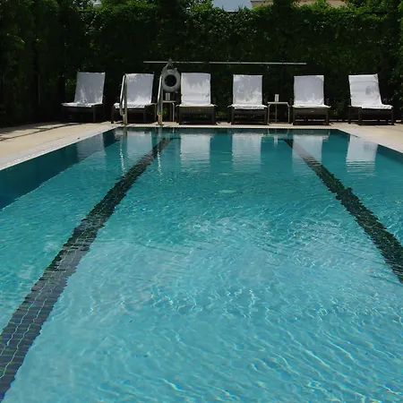 Proximity Hotel-2