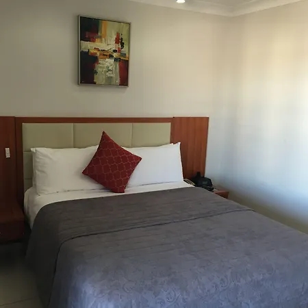 Comfort Inn & Suites Burwood-2