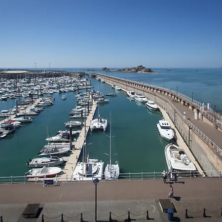 Radisson Blu Waterfront Hotel, Jersey-3