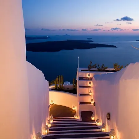 Dreams Luxury Suites-3