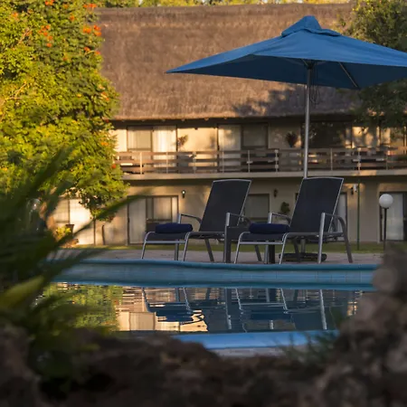 Azambezi River Lodge-2