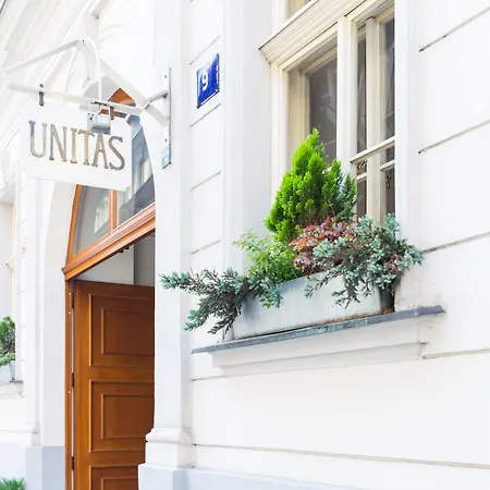 Unitas Hotel-2