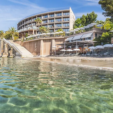 Hotel Le Bailli De Suffren-2