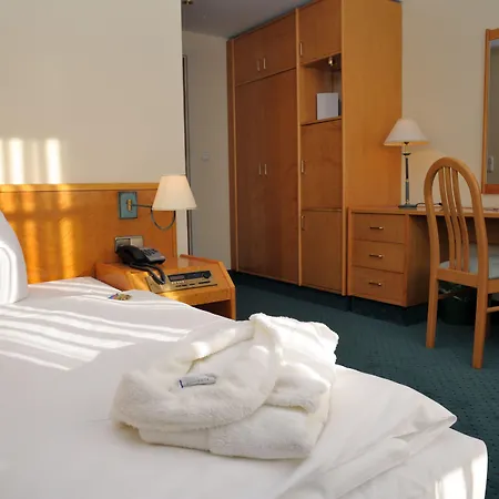 Park Hotel Fasanerie Neustrelitz-3