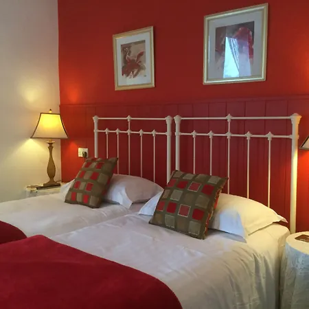 The Groveside Guest House-3