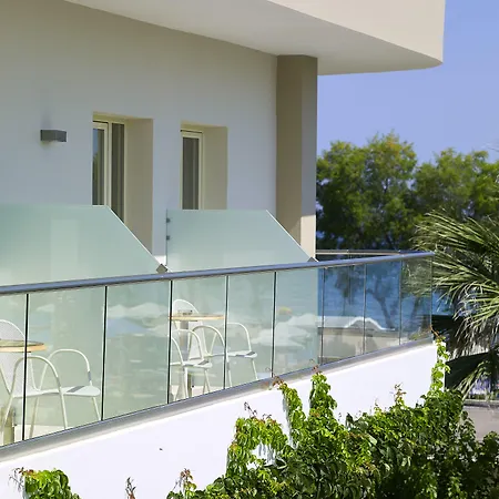 Malia Bay Beach Hotel & Bungalows-2