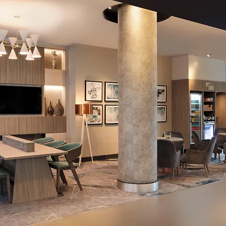 Leonardo Hotel London Watford-3