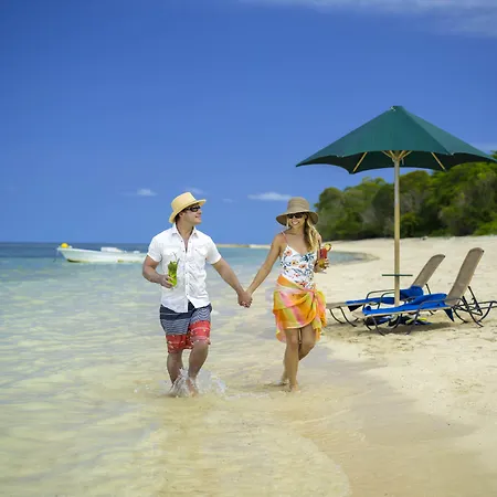 Green Island Resort-3