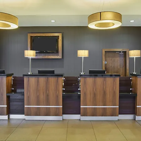 Leonardo Hotel Swindon-2