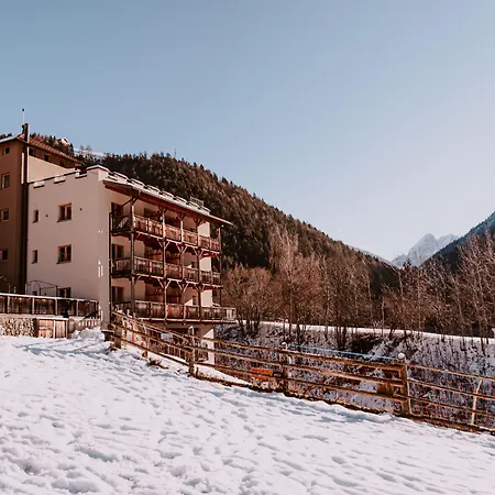 Hotel Bergschlössl-2