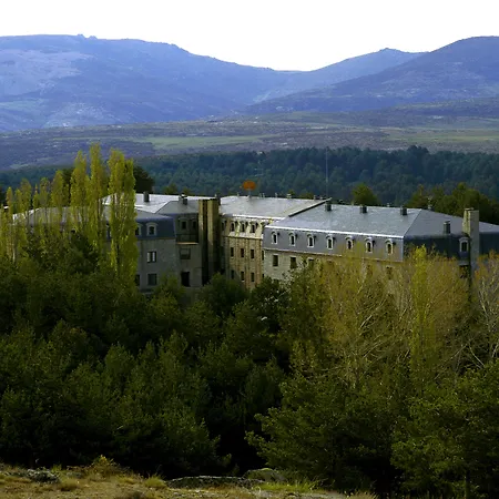 Parador De Gredos-3
