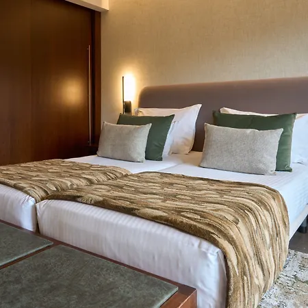 H2Otel Congress & Medical Spa-2
