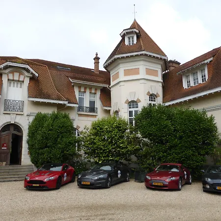 Chateau Du Clair De Lune - Boutique Luxury Hotel-3
