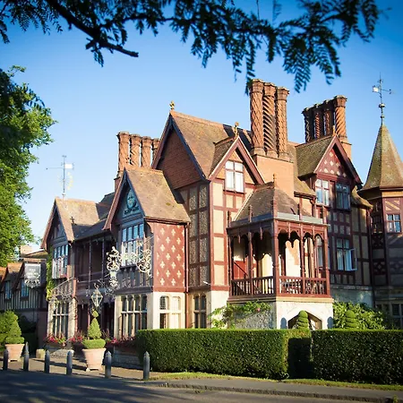 The Five Arrows Hotel-3