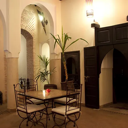 Riad Les Trois Palmiers El Bacha-3