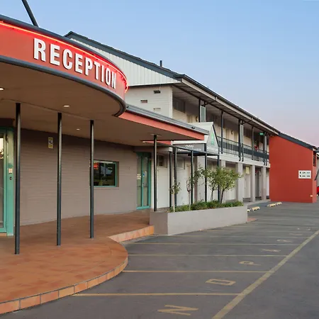Ibis Styles Tamworth-2