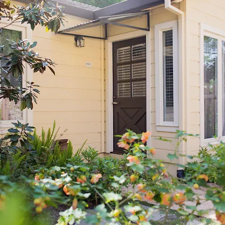 Farmhouse Inn-3
