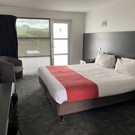 Brighton Hotel Motel-2
