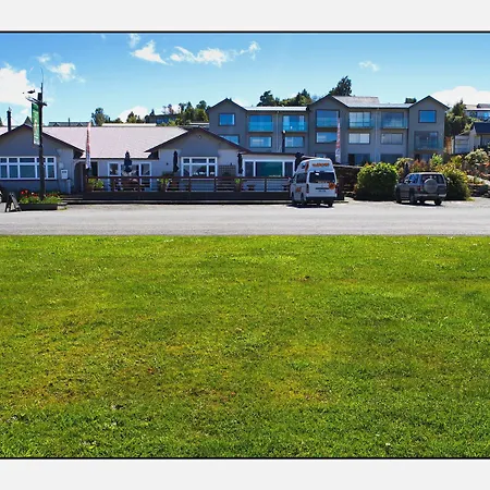 Hotel Lake Brunner-2