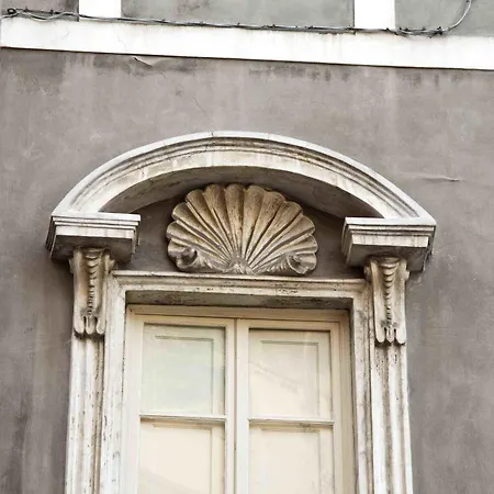 Relais San Lorenzo Historic Centre Rooms & Suites-2
