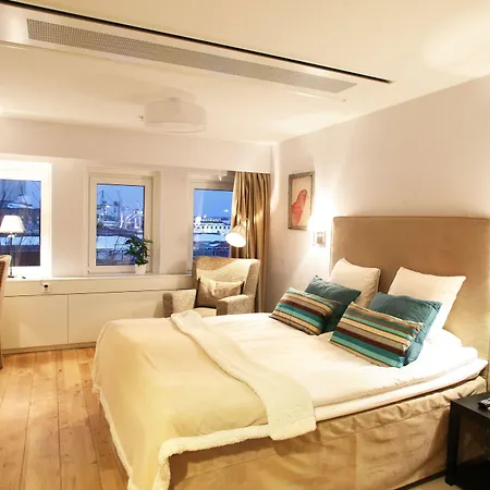 Biz Apartment Gärdet-2