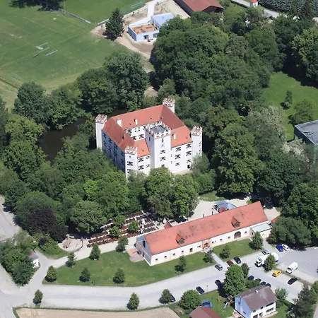 Schlossparkhotel Mariakirchen-3