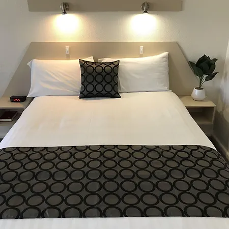 Cobb Inlander Motel-2