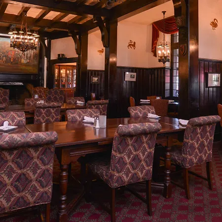 Red Coach Inn-3