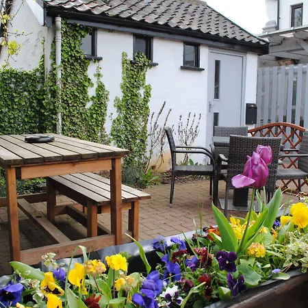 Marsham Arms Inn-2