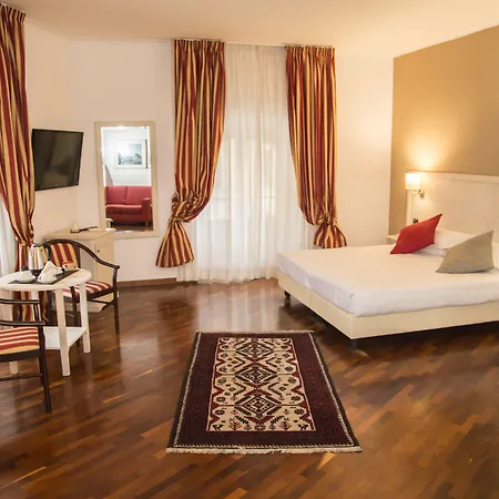 Inn Rome Rooms & Suites-2