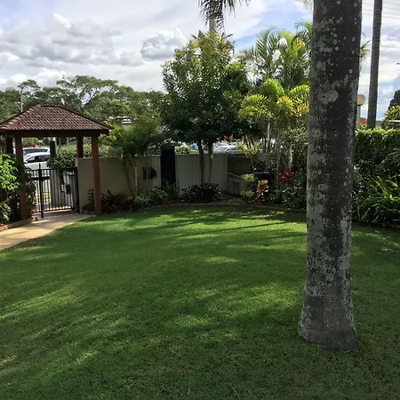 Burleigh Palms Holiday Apartments-3