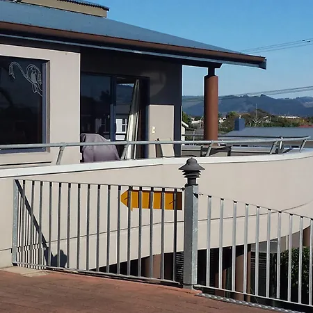 Boatshed Motel Apartments-3