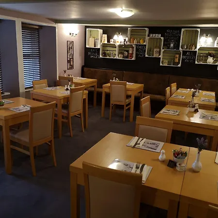 The Commercial Hotel-3