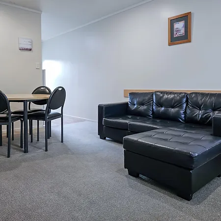 Captain Cook Motor Lodge-3