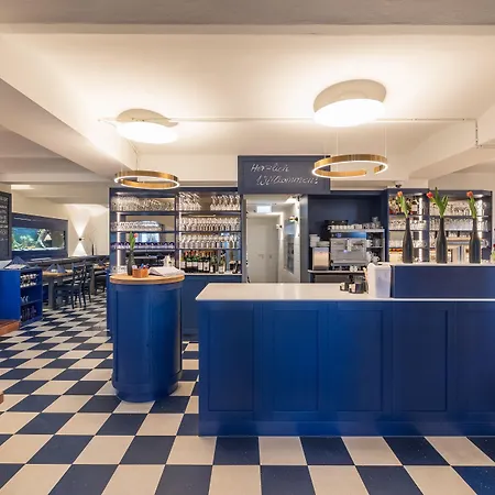 Strandhotel Binz-3