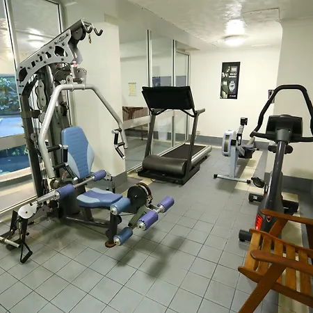 Biarritz Apartments Gold Coast-3