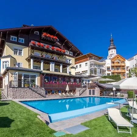 Hotel Villa Kastelruth-3
