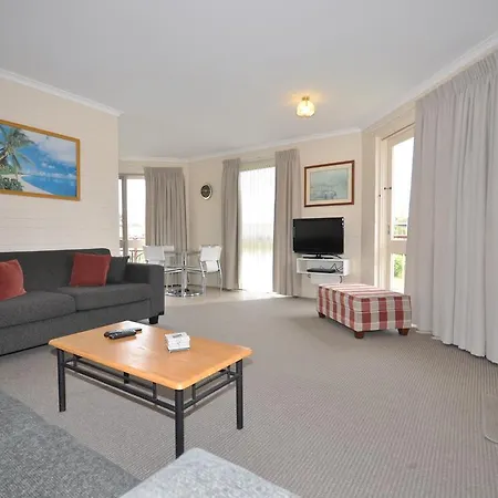 The Sands Holiday Apartments-3