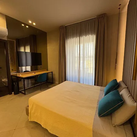 Tropicana Room-3
