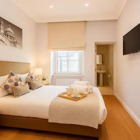 12 London Street Apartments-3
