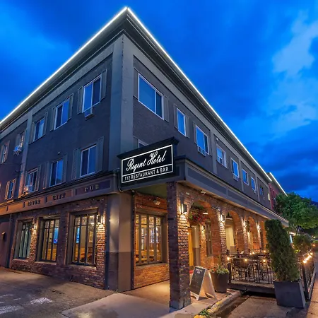 Regent Hotel Revelstoke-2