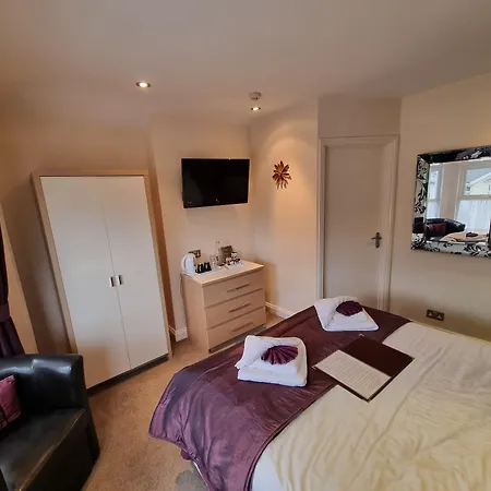The Fawley Guest House-2