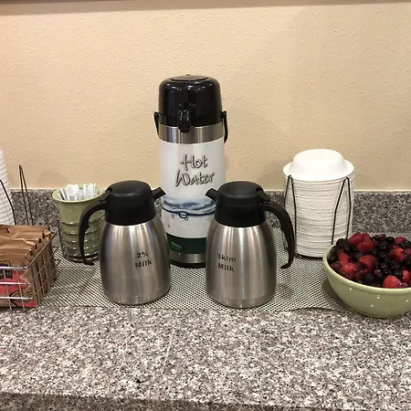 Quality Inn & Suites Minot North-3