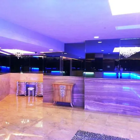 Ramada Grand Tsim Sha Tsui-2