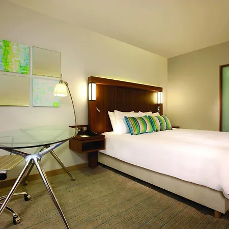 Courtyard By Marriott Aberdeen Airport-3