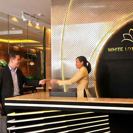 White Lotus Hotel Saigon-2