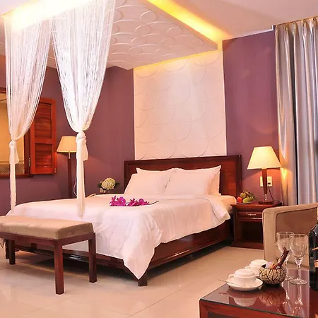 White Lotus Hotel Saigon-3